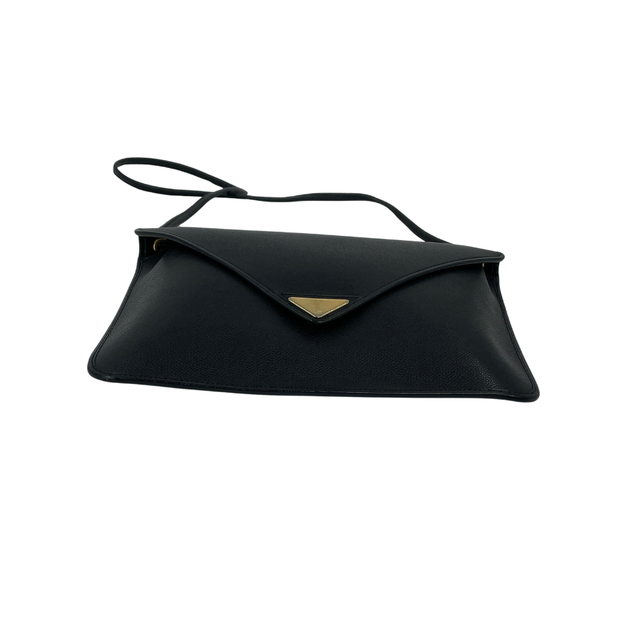 Yves saint laurent カサンドラロゴ ショルダーバック