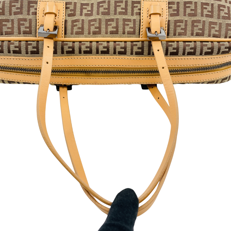 FENDI ズッキーノ ハンドバッグ