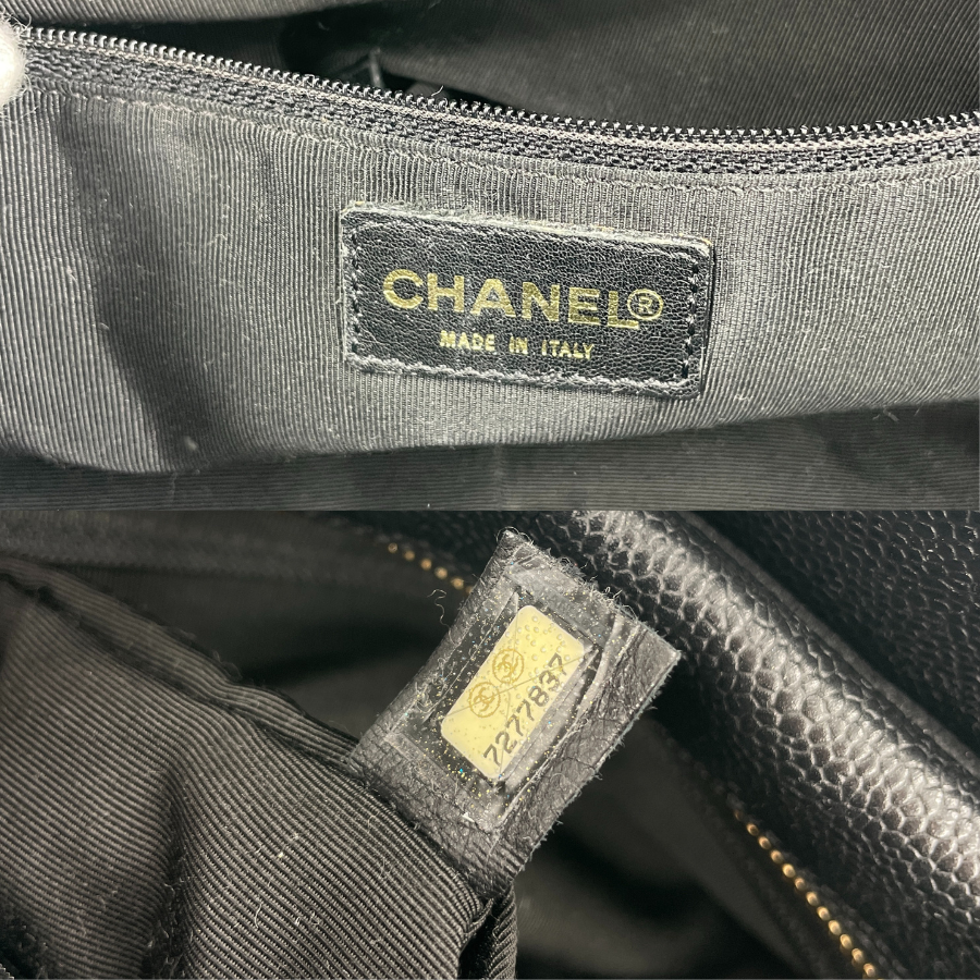 CHANEL Caviar Coco Chain Shoulder Bag