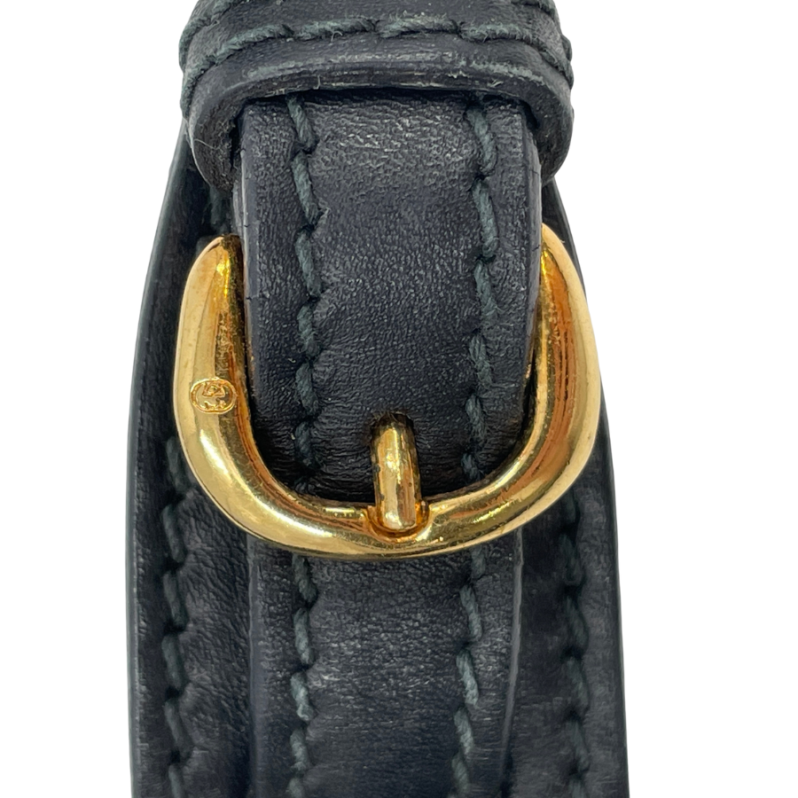 GUCCI　インターロッキングロゴショルダー