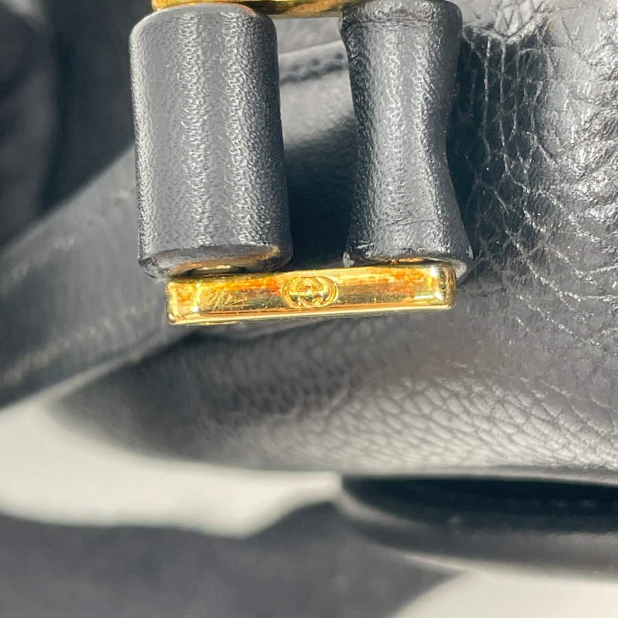 GUCCI　インターロッキングロゴショルダー