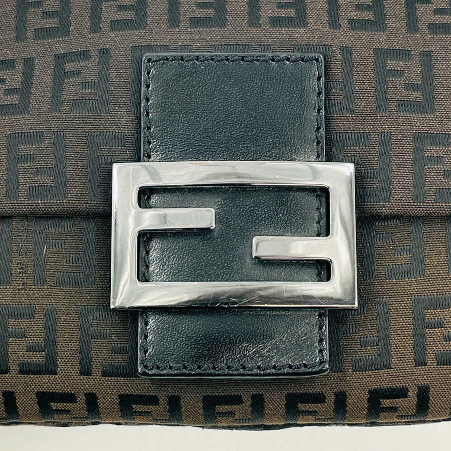 FENDI マンマバケット ワンショルダーバッグ