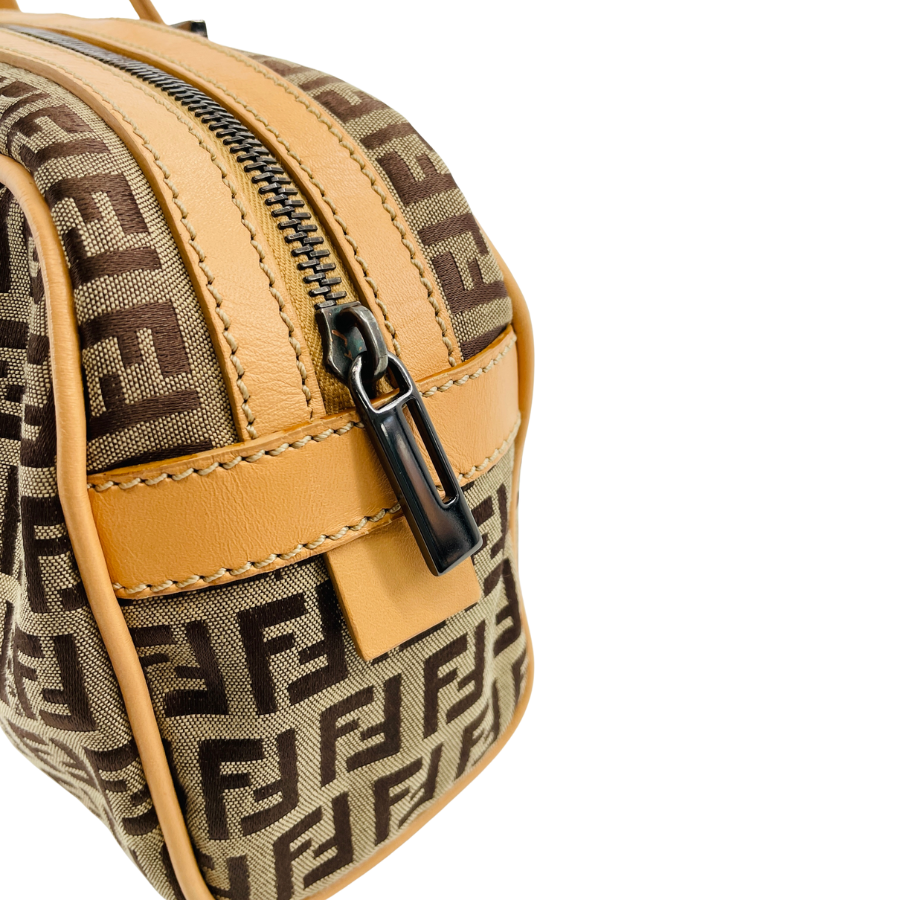 FENDI ズッキーノ ハンドバッグ