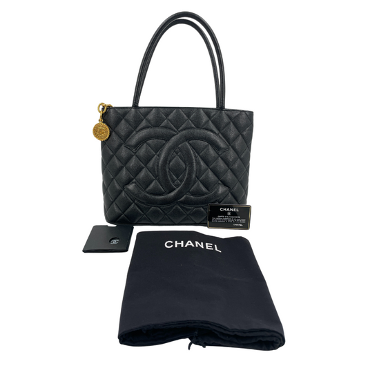 CHANEL 復刻トート　キャビアスキン　ゴールドメダル　黒　トートバッグ