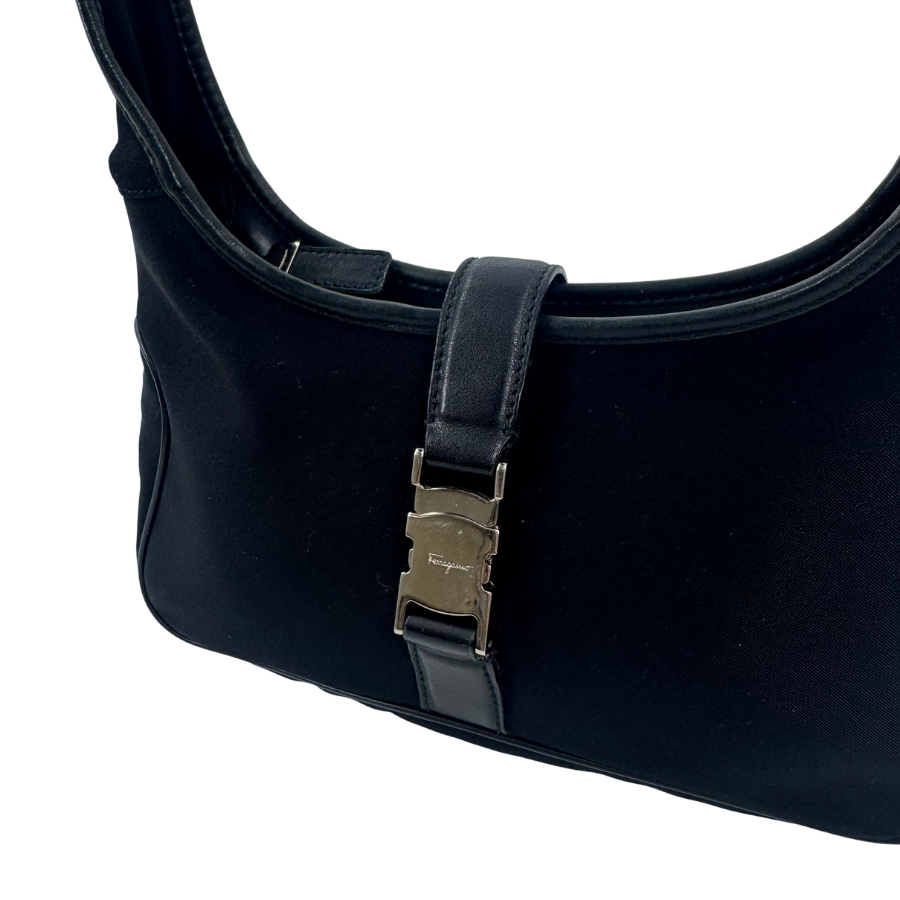 Ferragamo　ナイロン×レザーバッグ