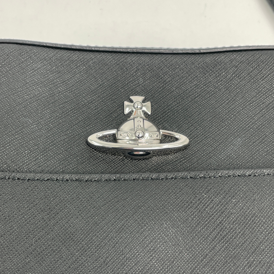 Vivienne Westwood　レザー  ショルダーバッグ