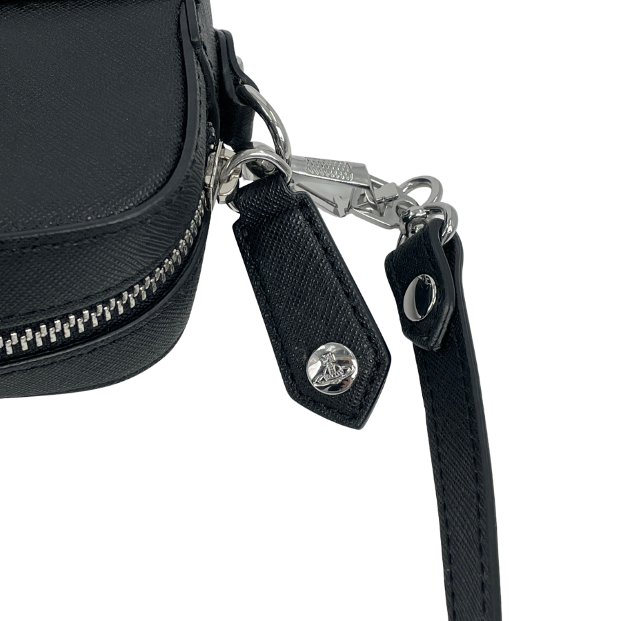 Vivienne Westwood　レザー  ショルダーバッグ