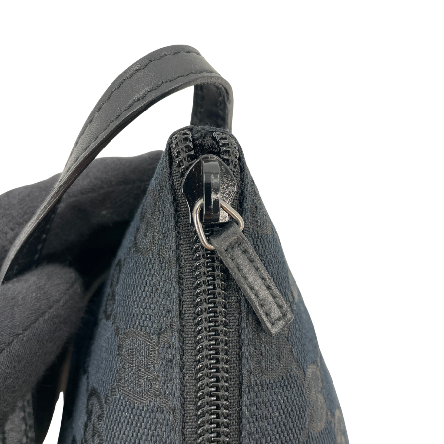 GUCCI　アクセサリーポーチ GGキャンバス