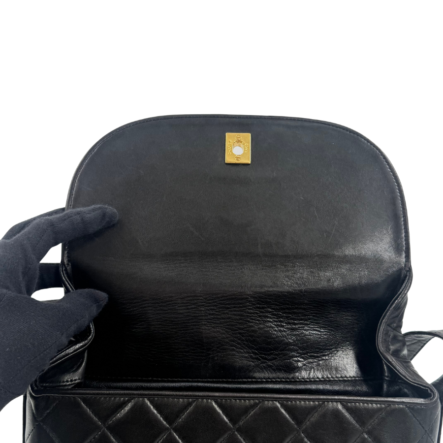 CHANEL　ショルダー　ラムスキン