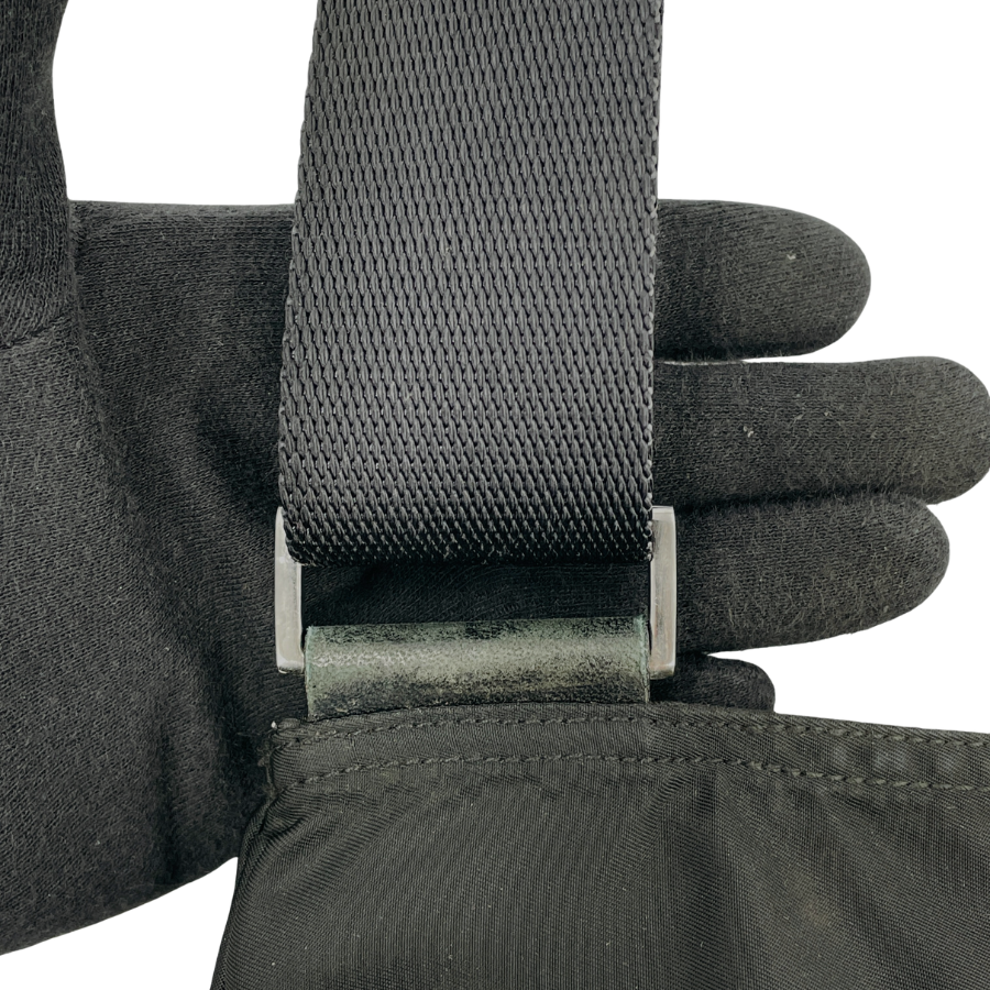 PRADAショルダー　ナイロン×レザー　黒　付け根スレ