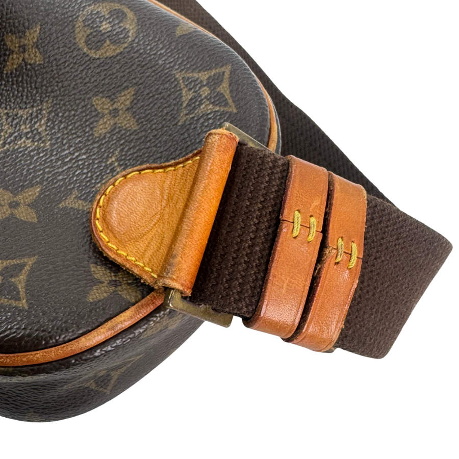 LOUIS VUITTON　ボディバッグ　モノグラム