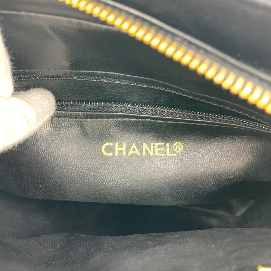 CHANEL Vintage Black Lambskin Quilted Shoulder Bag