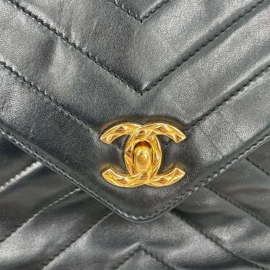 CHANEL Coco Lambskin Chain Shoulder Bag