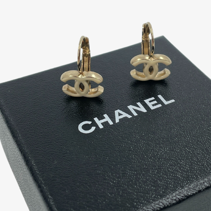 CHANEL Coco Mark White Earring