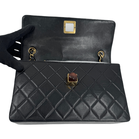 CHANEL　マトラッセ　ショルダーバッグ