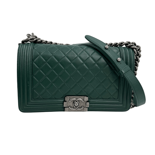 CHANEL　チェーンクラッチ