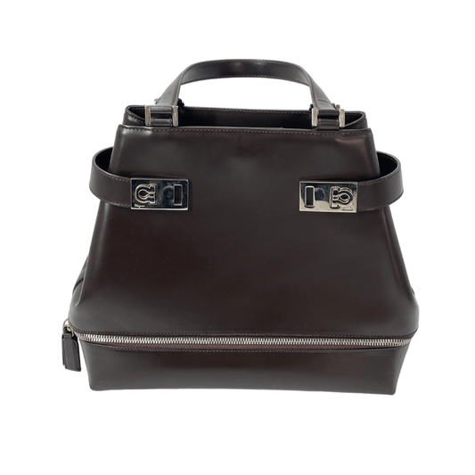 Ferragamo　ハンドバッグ　レザー　ブラウン