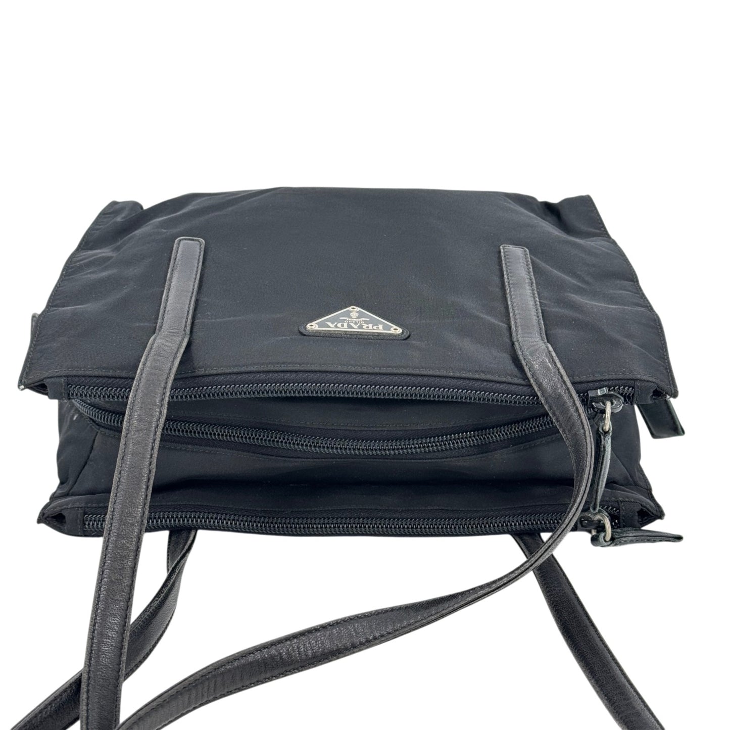 PRADA テスート ブラック ショルダーバッグ