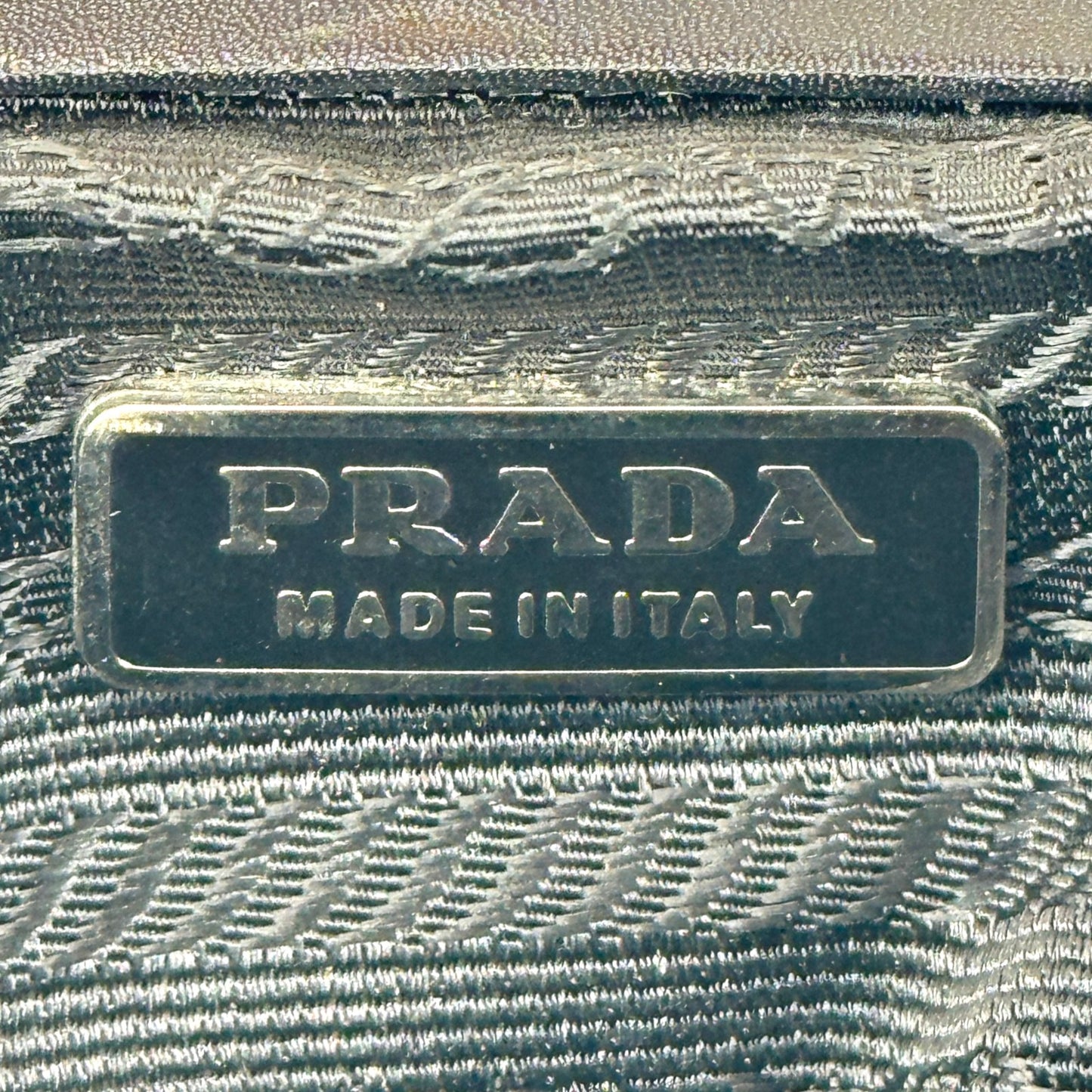 PRADA テスート 小銭入れ