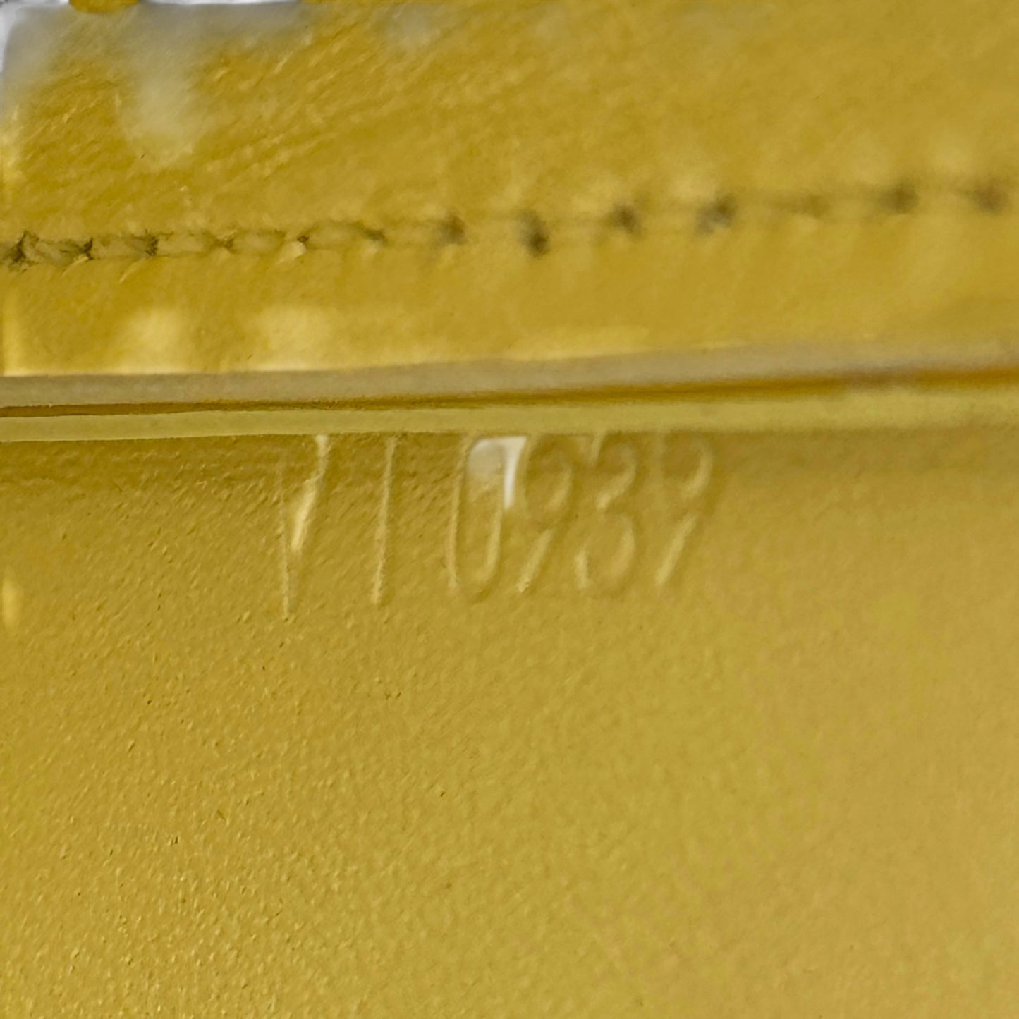 LOUIS VUITTON モノグラム ヴェルニ イエロー レキシントン M91058 ハンドバッグ