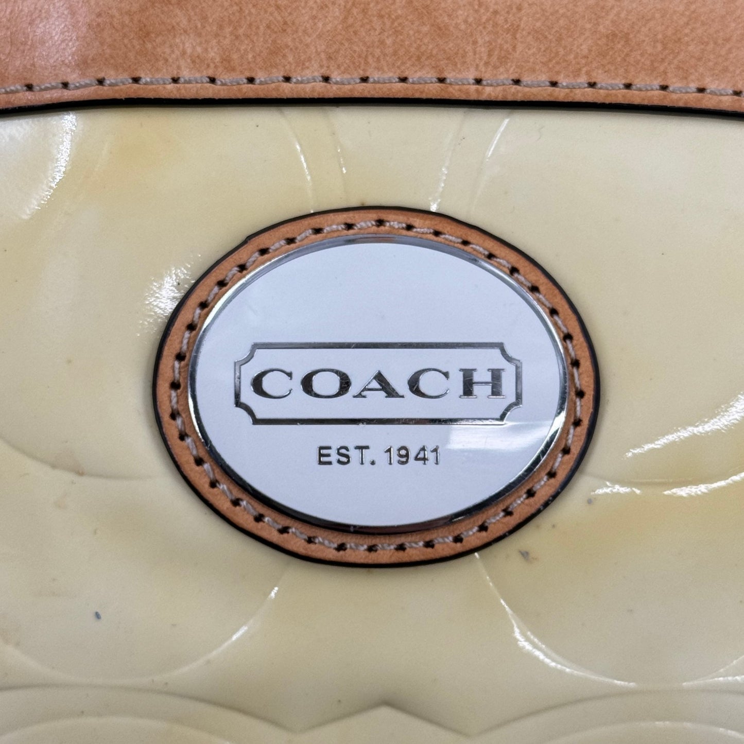 COACH ヴェルニ イエロー ショルダーバッグ