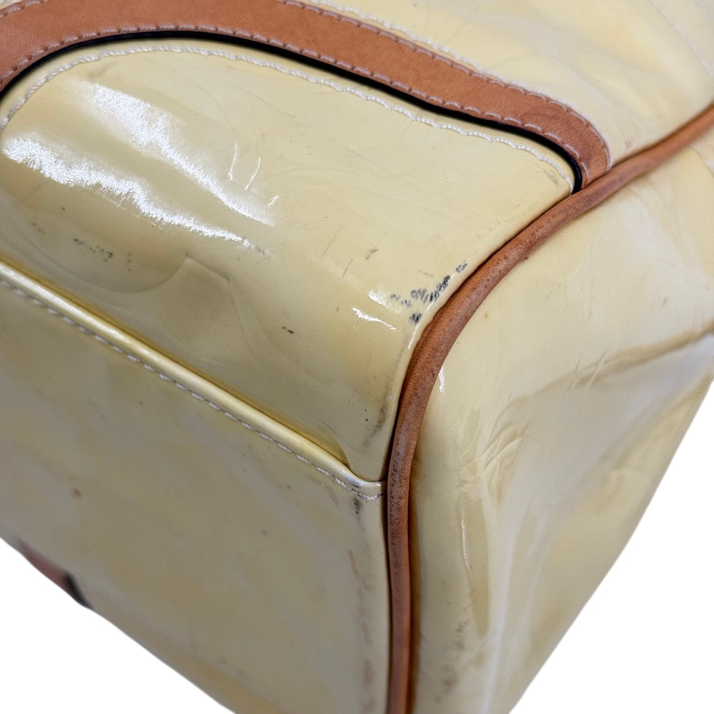 COACH ヴェルニ イエロー ショルダーバッグ