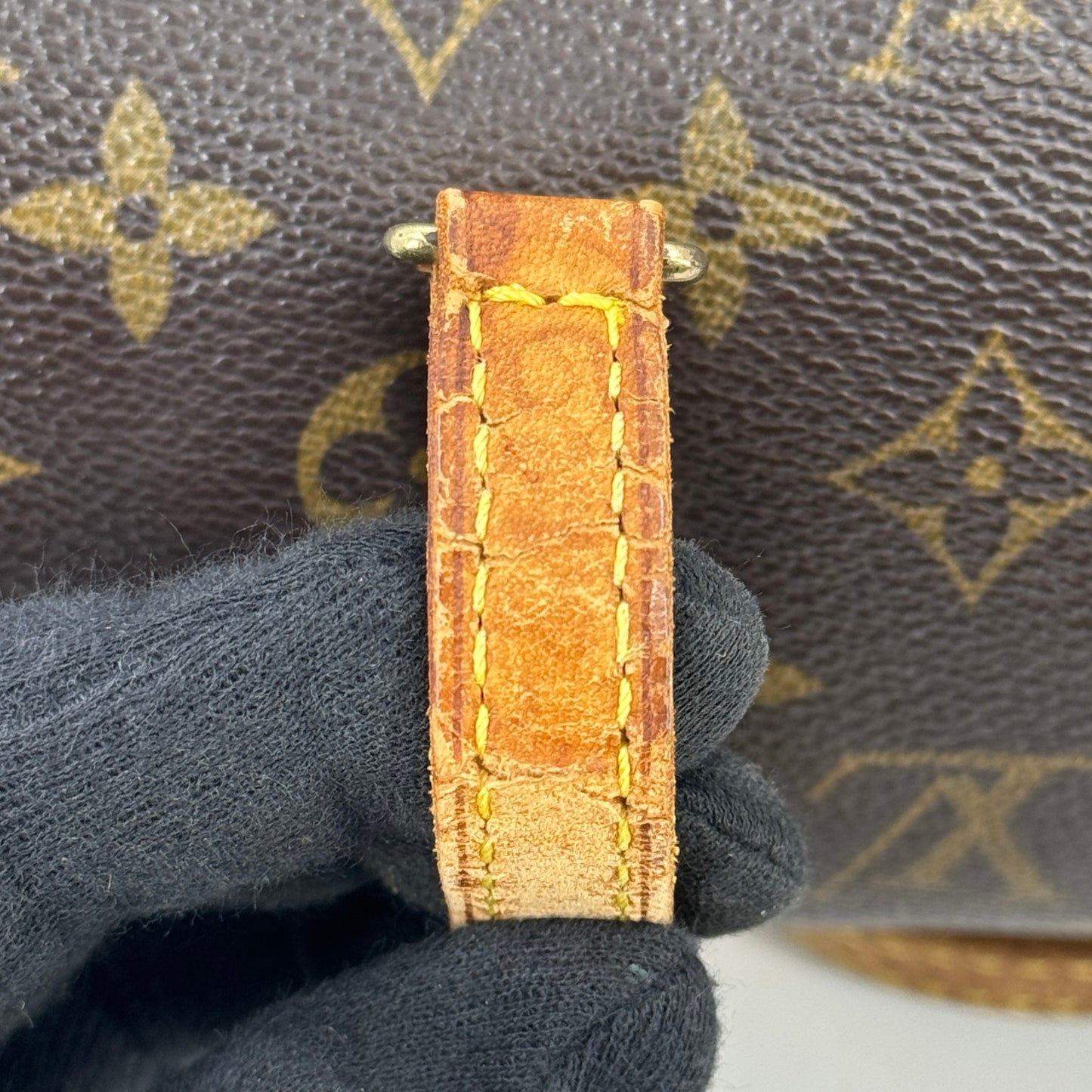 LOUIS VUITTON モノグラム パピヨン 26 M51366 ハンドバッグ