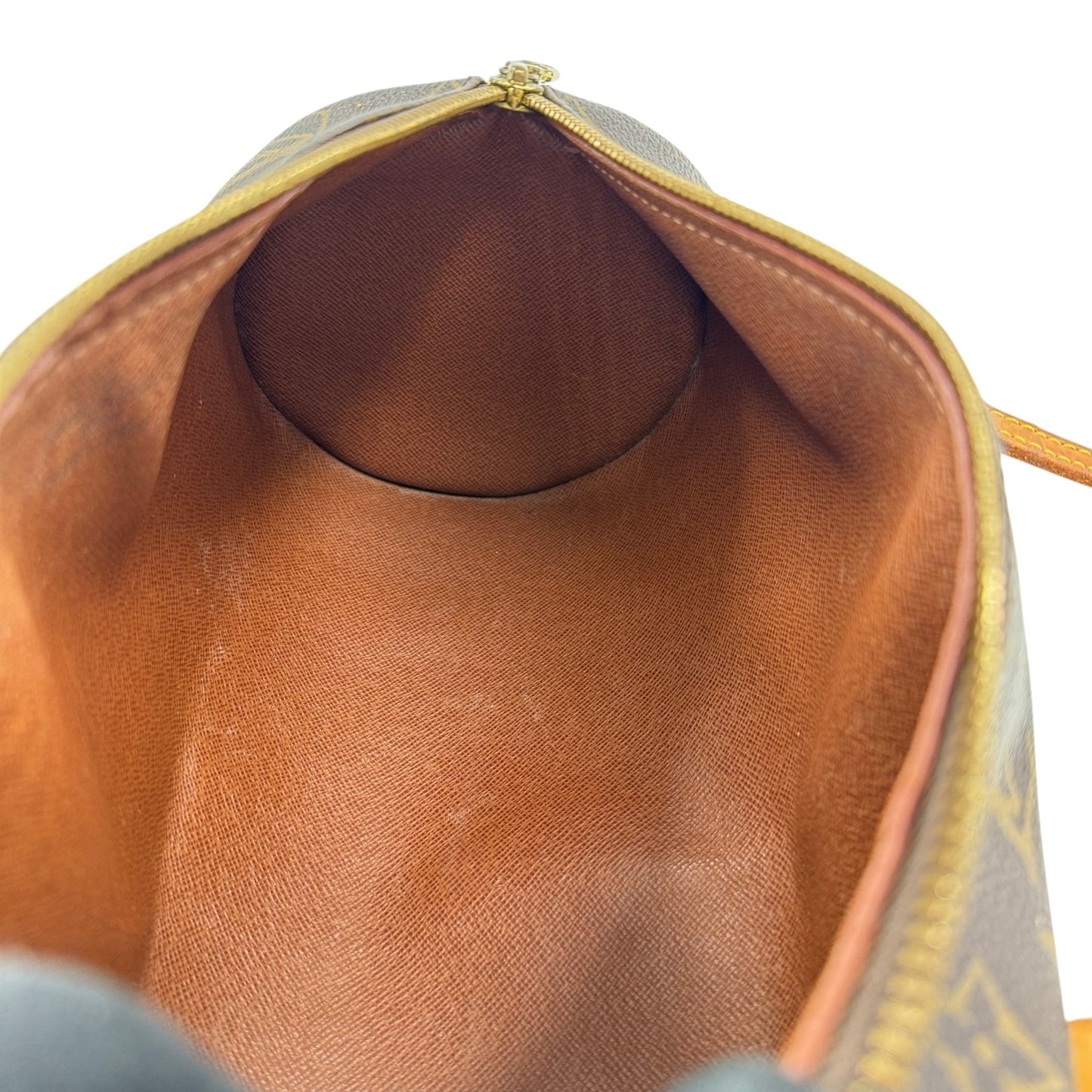 LOUIS VUITTON モノグラム パピヨン 26 M51366 ハンドバッグ