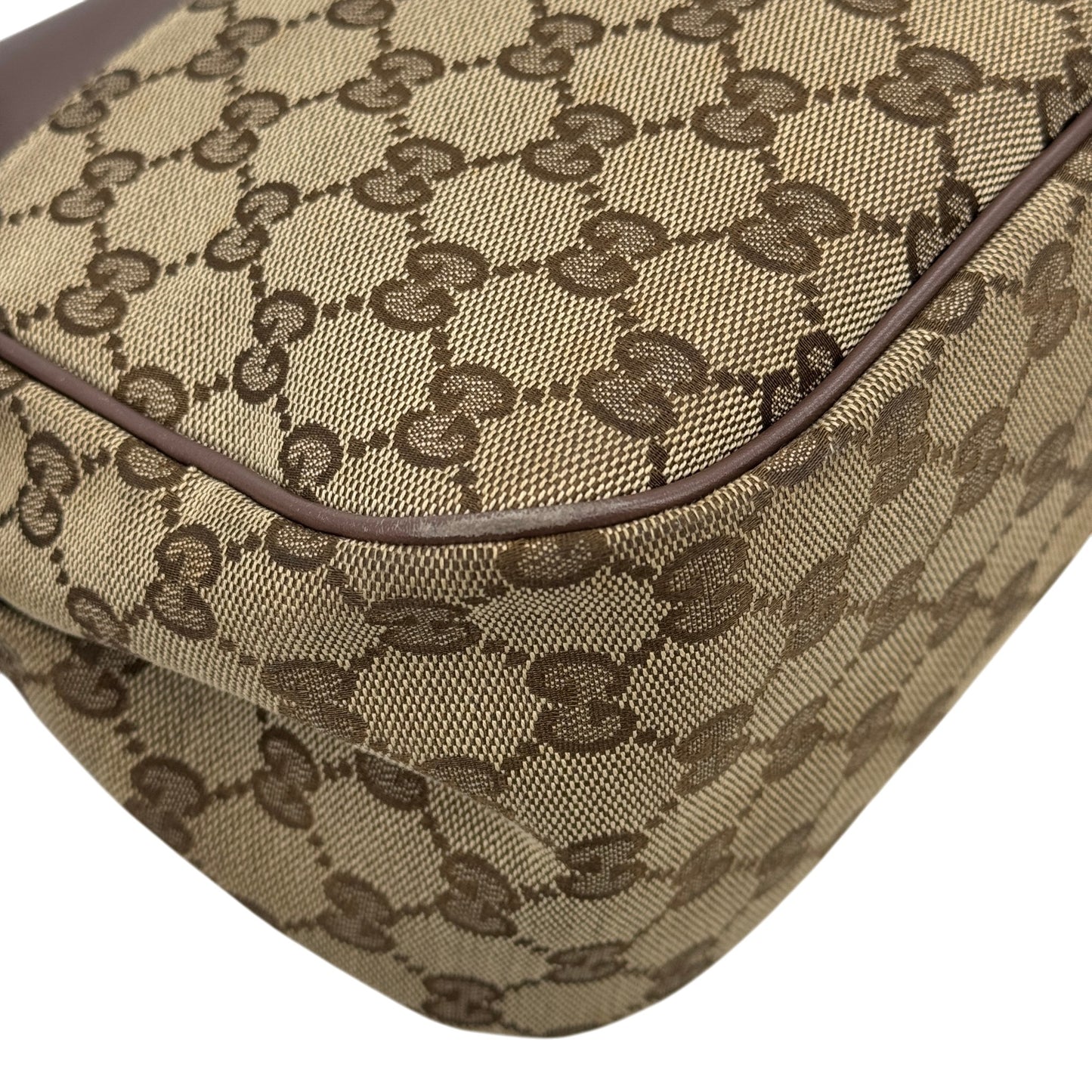 GUCCI GGキャンバス ベージュ ショルダーバッグ