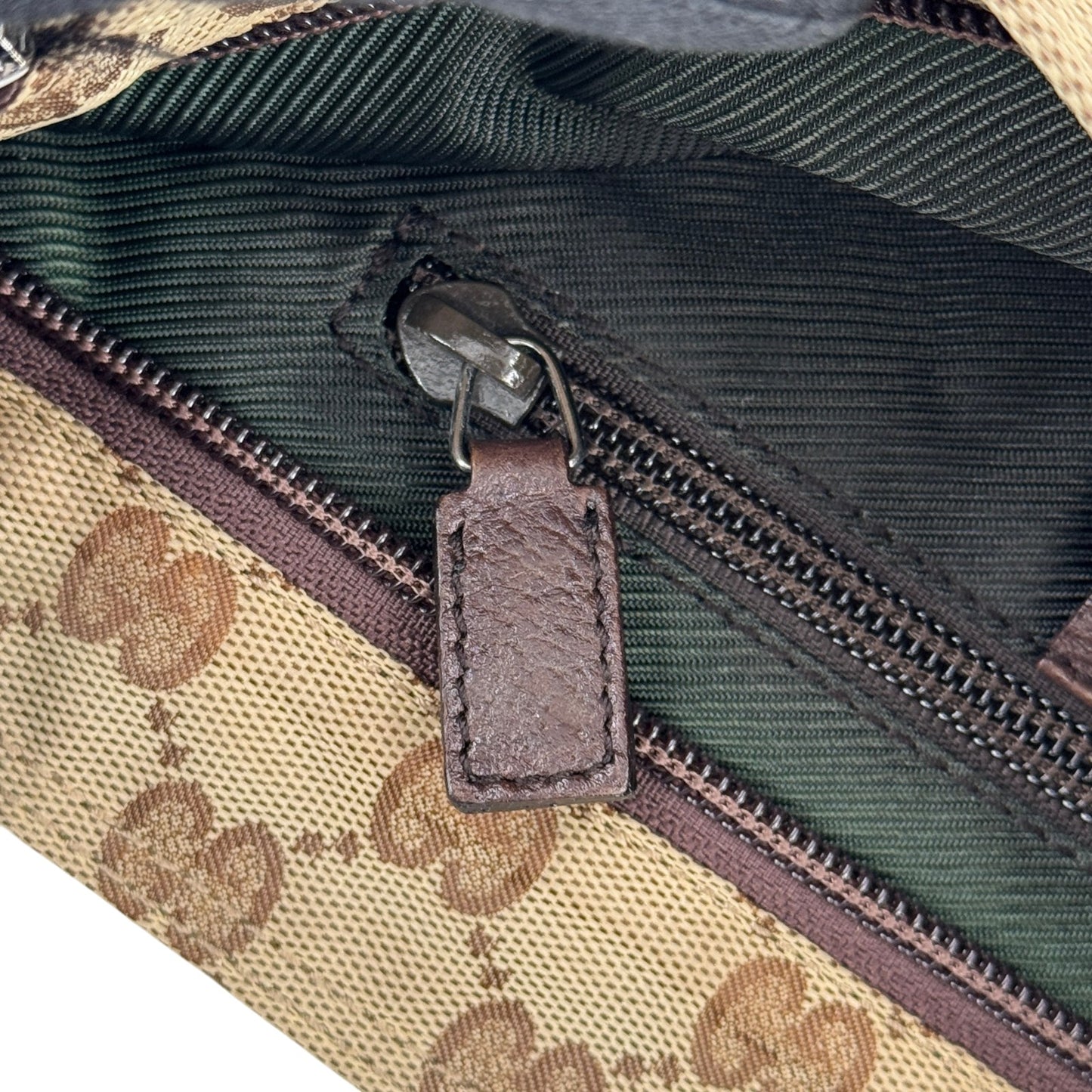 GUCCI GGキャンバス ベージュ ショルダーバッグ
