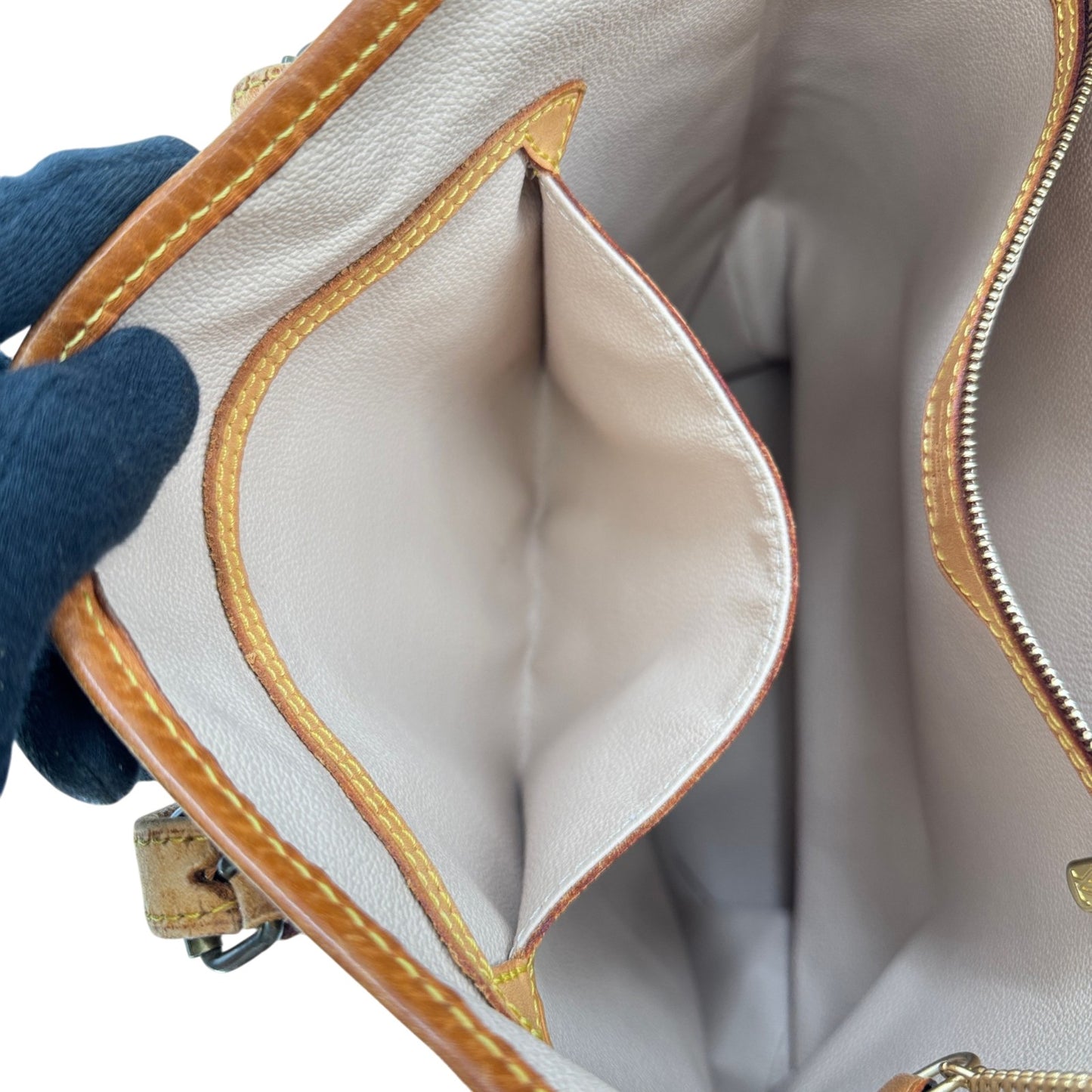 LOUIS VUITTON モノグラム バケット GM M42236 ショルダーバッグ