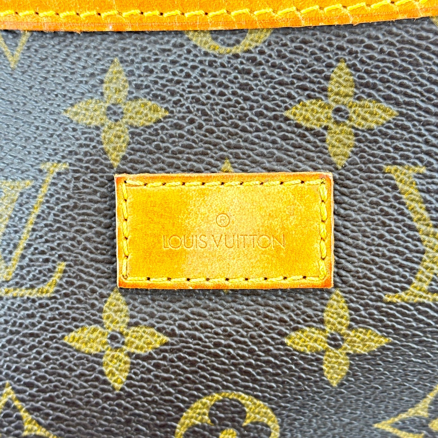 LOUIS VUITTON モノグラム・ソミュール35 M42254 ショルダーバッグ