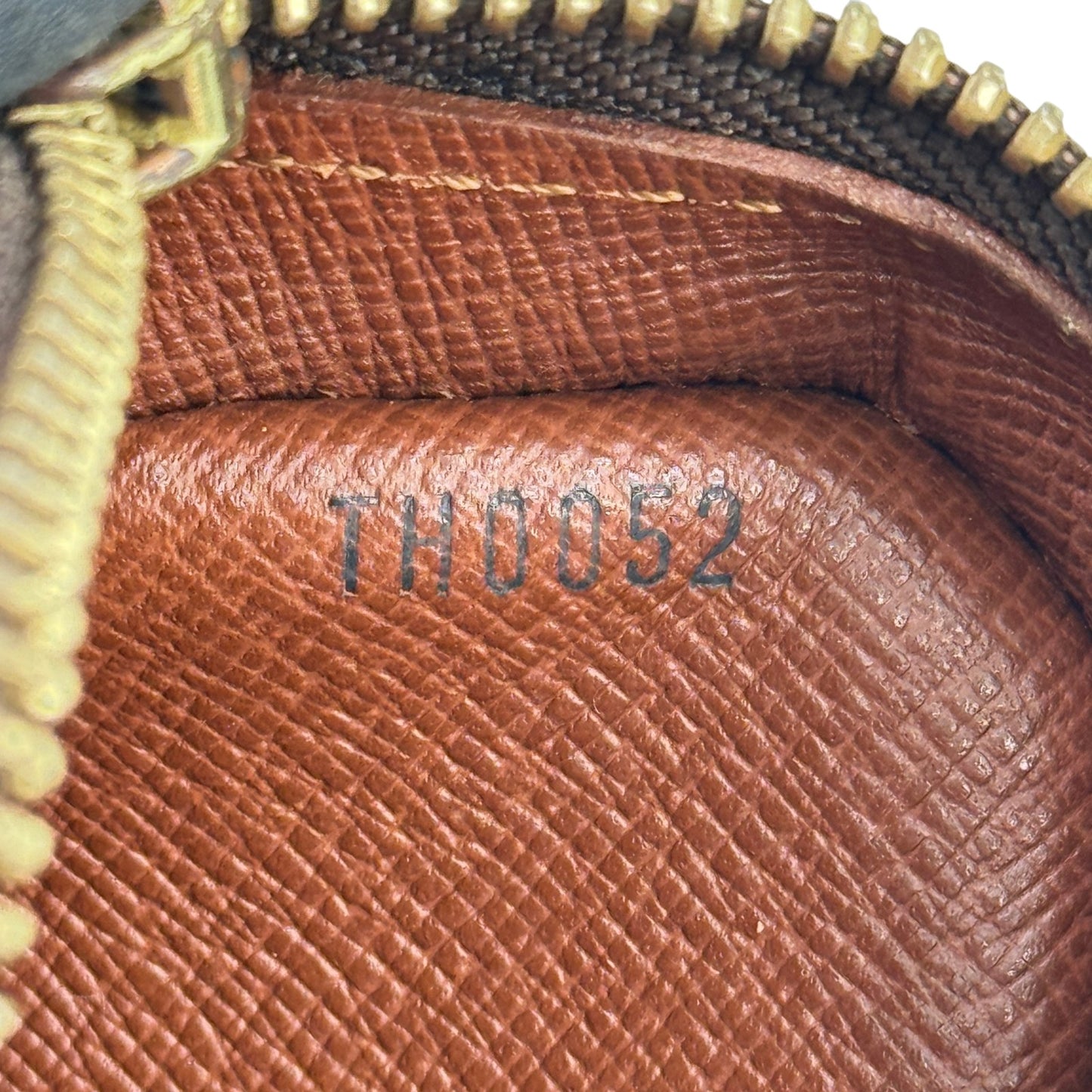 LOUIS VUITTON モノグラム アマゾン M45236  クロスボディ ショルダーバッグ