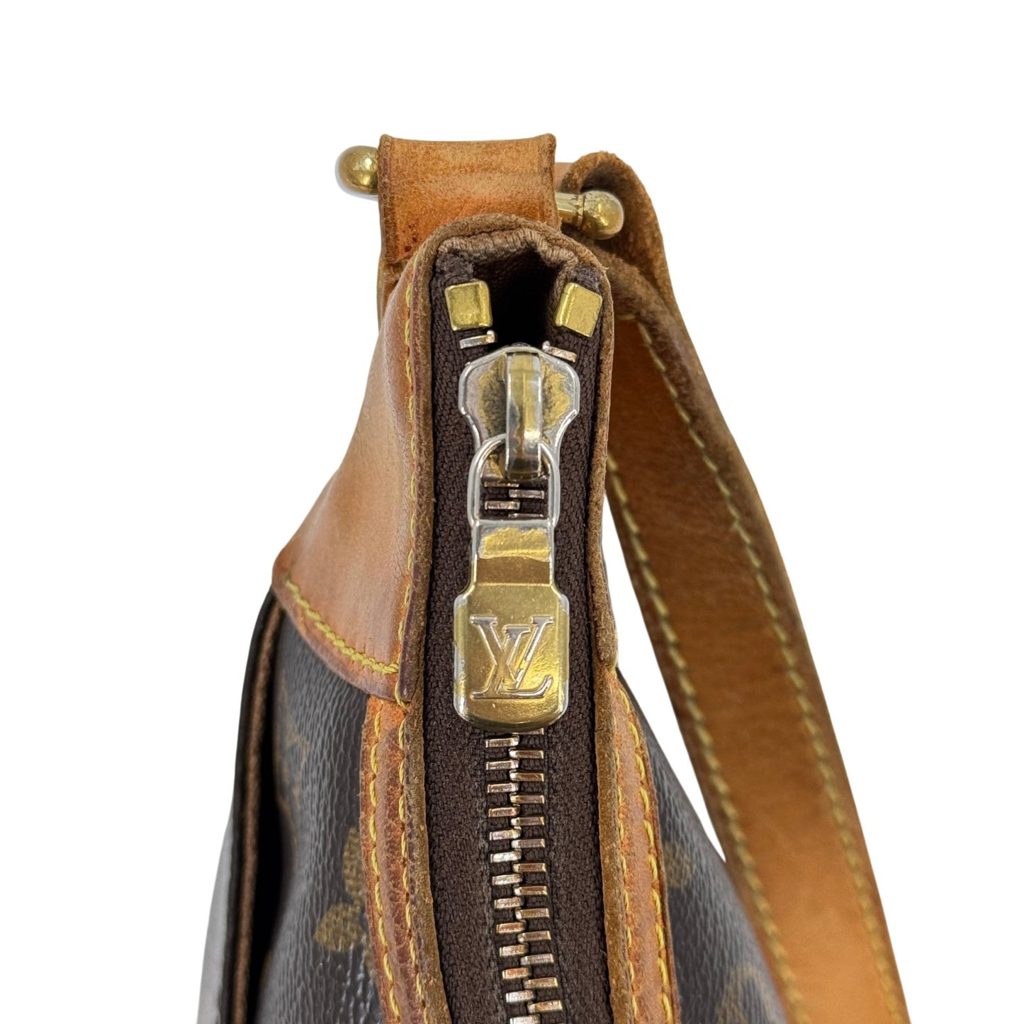 LOUIS VUITTON モノグラム オデオンPM M56390 ショルダーバッグ