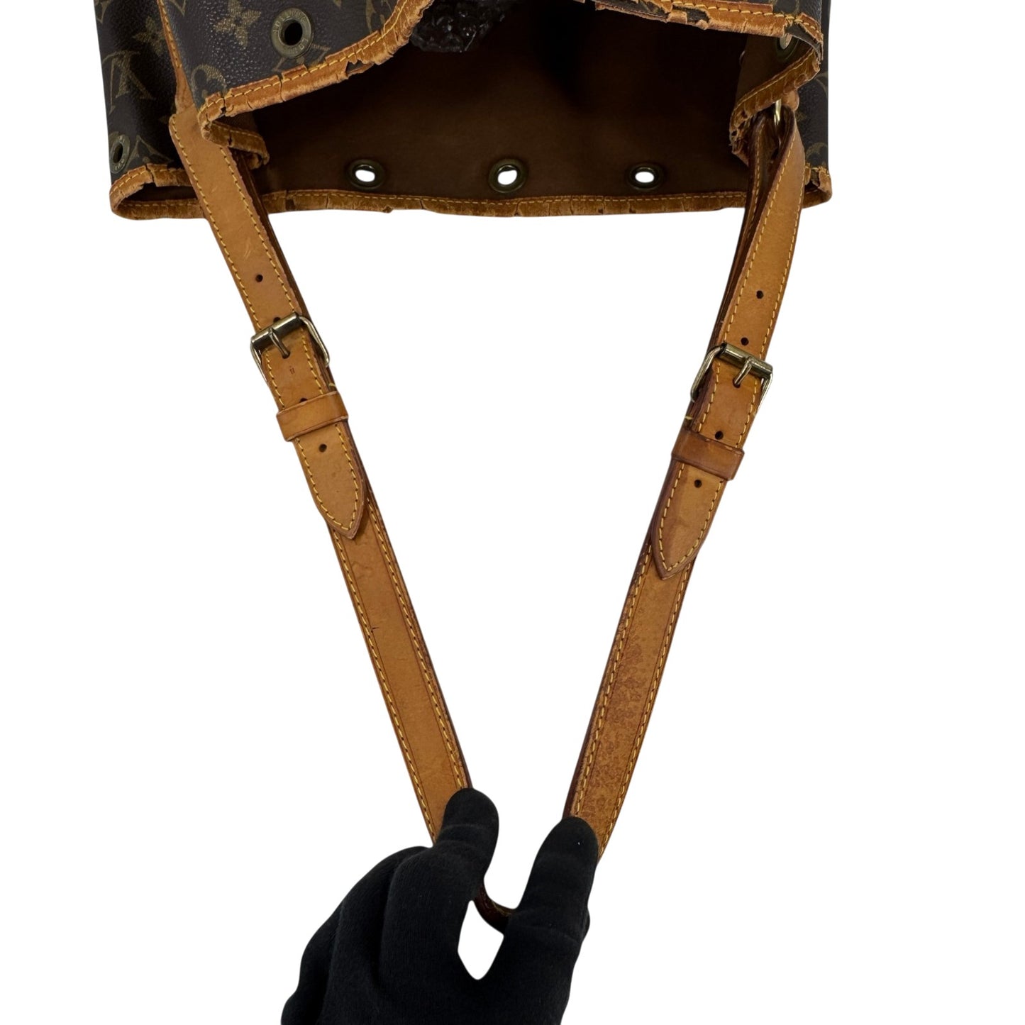 LOUIS VUITTON モノグラム・ノエ M42224 巾着 ショルダーバッグ