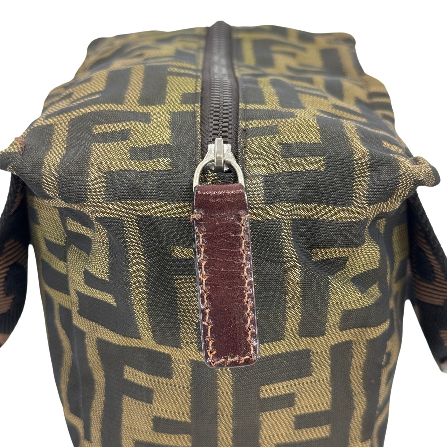 FENDI ズッカ ナイロン ハンドバッグハンドバッグ