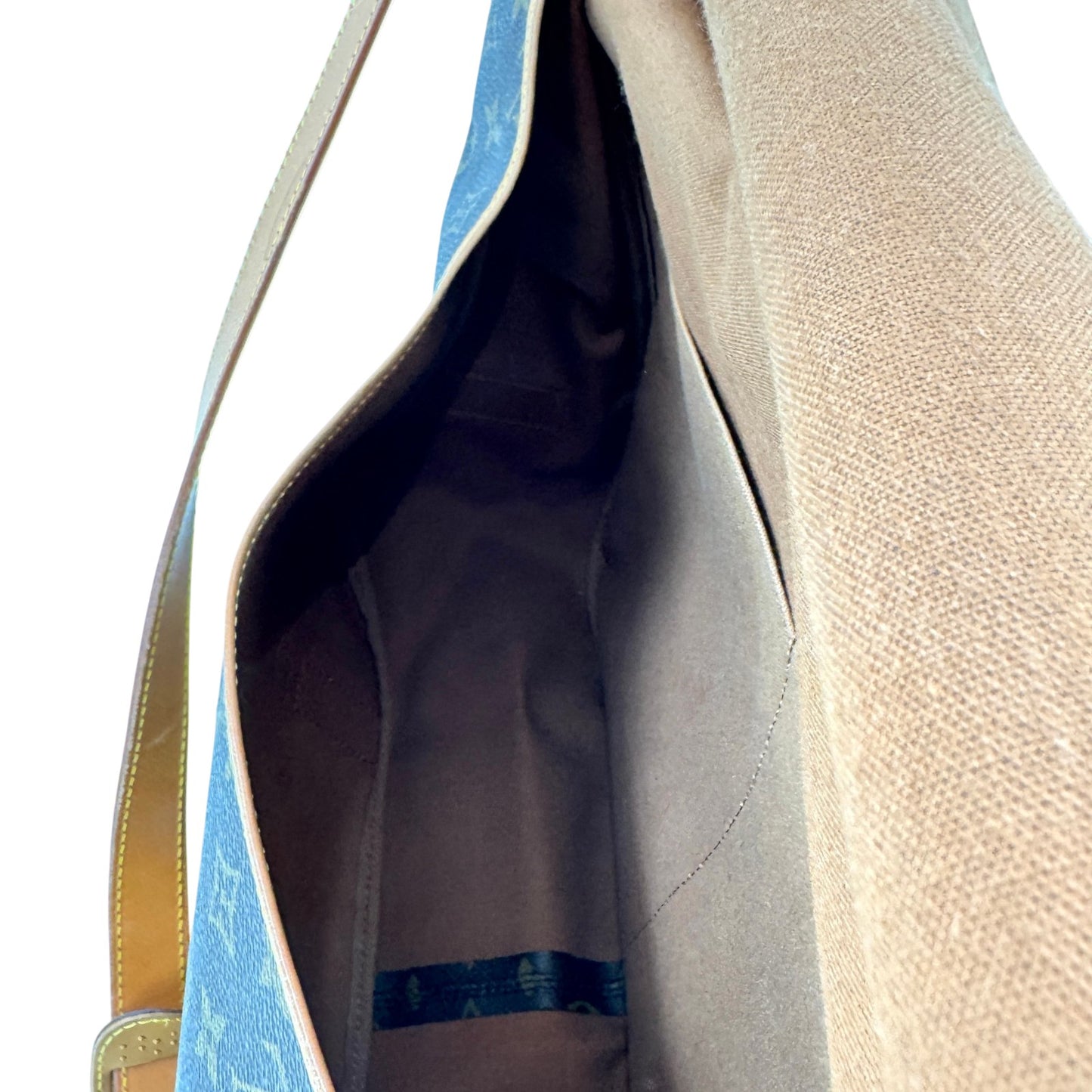 LOUIS VUITTON モノグラム・ソミュール43 M42252 ショルダーバッグ