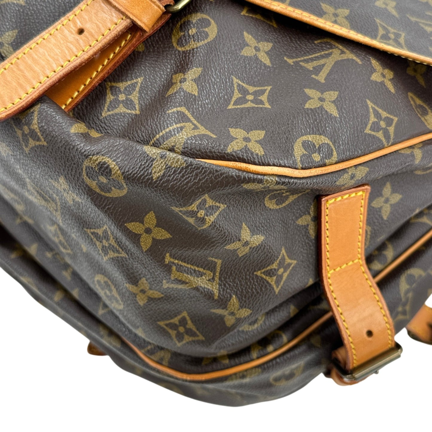 LOUIS VUITTON モノグラム・ソミュール43 M42252 ショルダーバッグ