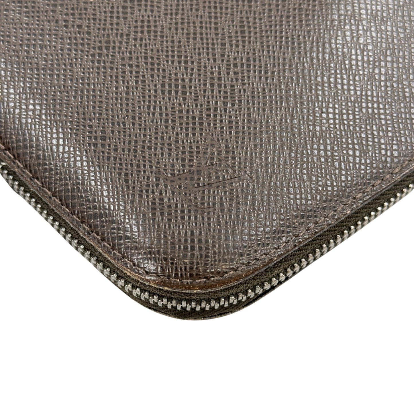 LOUIS VUITTON オーガナイザー アトールタイガレザー ブラウン ラウンドジップクラッチウォレット M30658