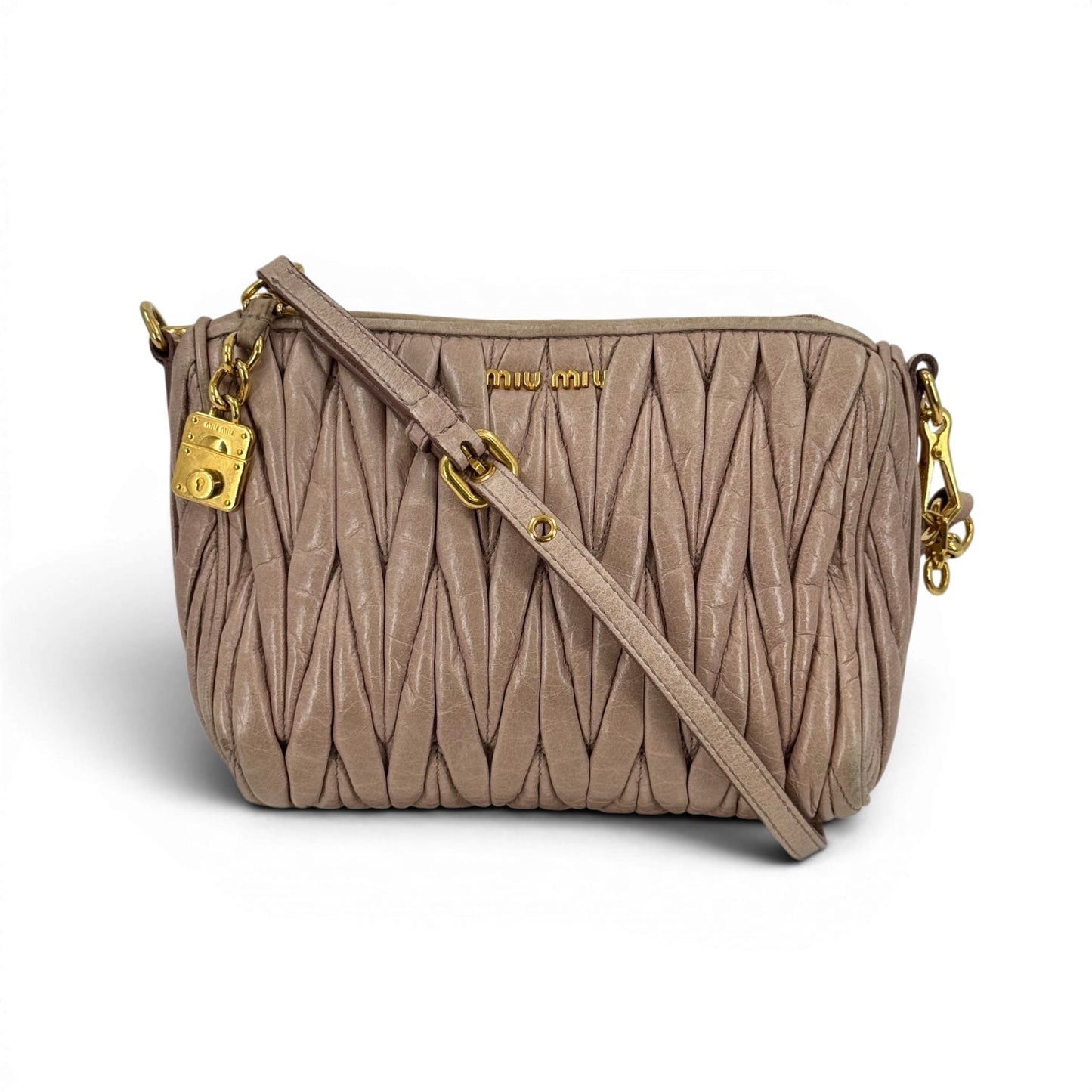 MIU MIU マトラッセ ピンク ショルダーバッグ
