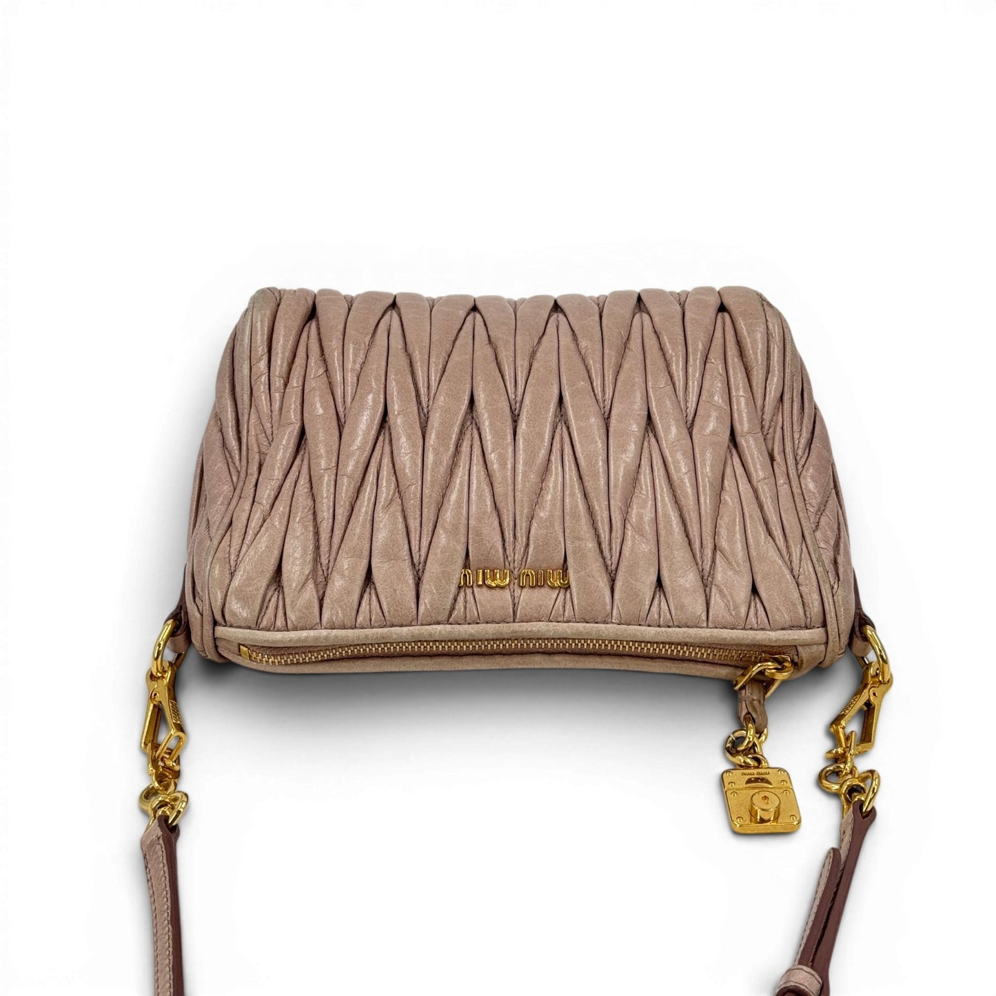 MIU MIU マトラッセ ピンク ショルダーバッグ