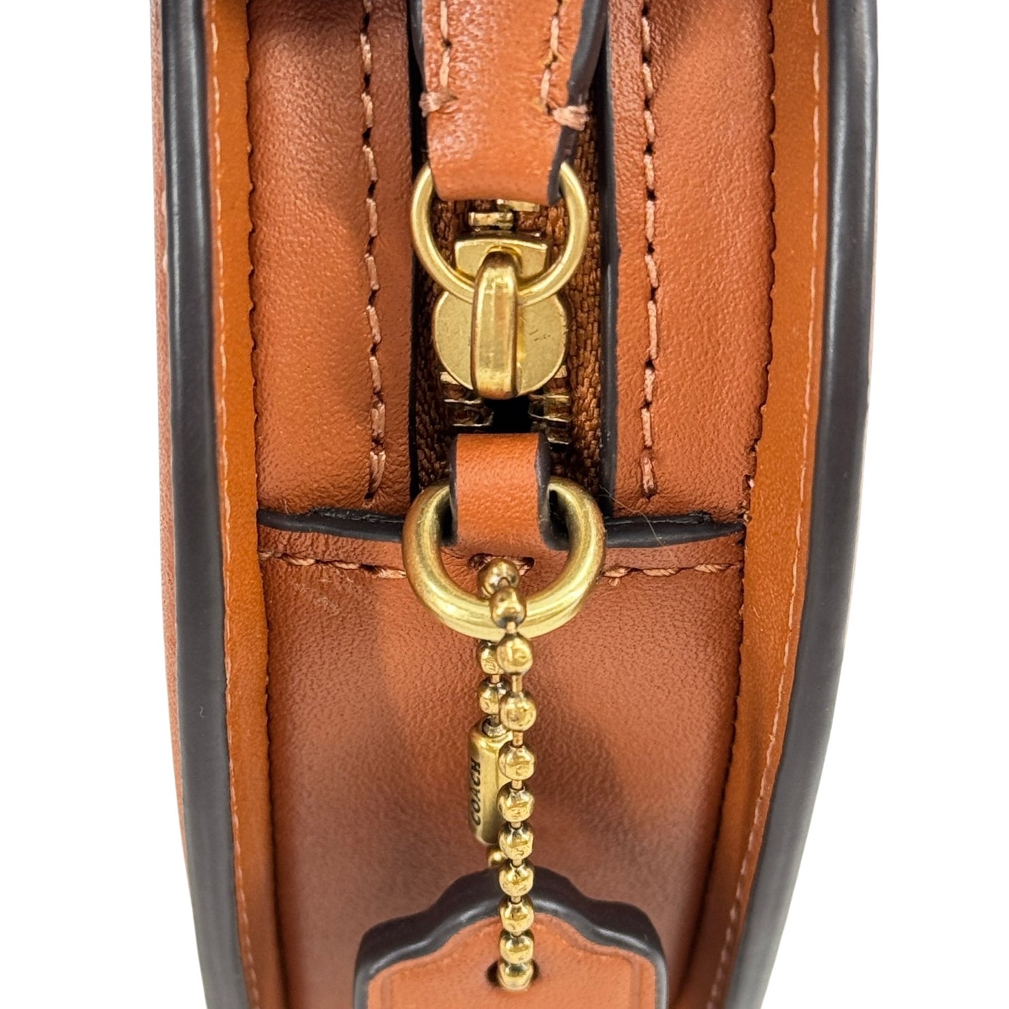 COACH ブラウンレザー ハート型クラッチバッグ