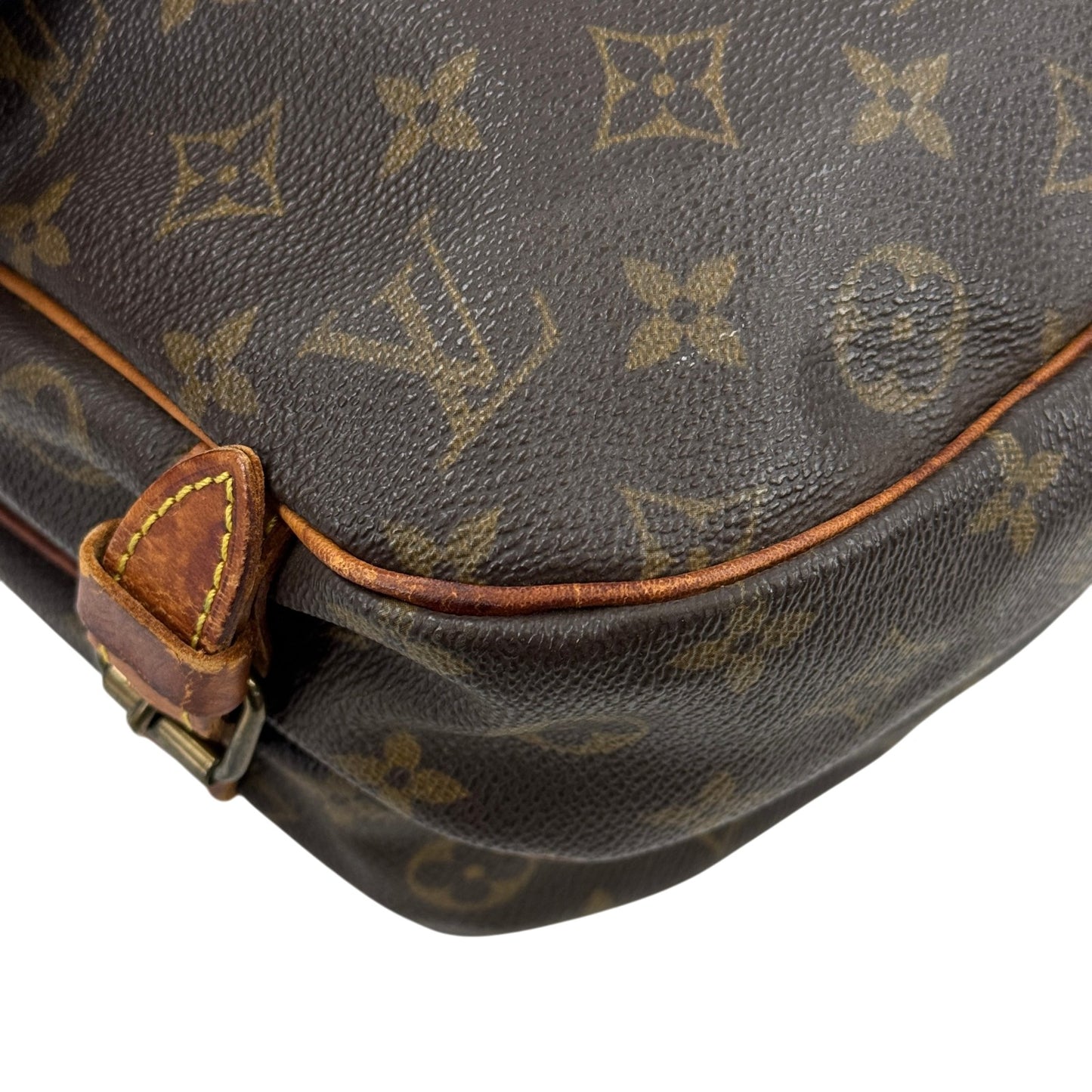 LOUIS VUITTON モノグラム・ソミュール30 M42256 ショルダーバッグ