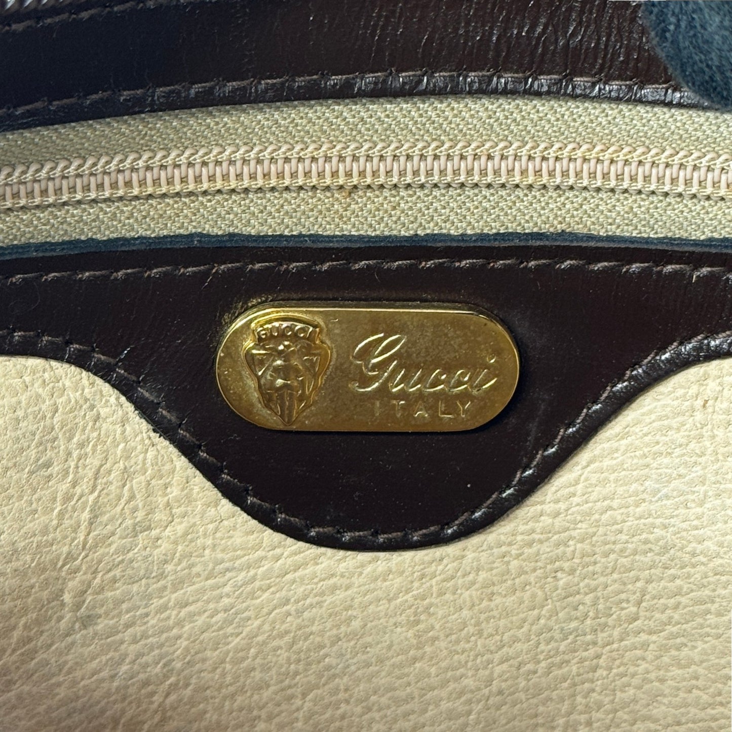 GUCCI レザー マルーン ヴィンテージ ショルダーバッグ