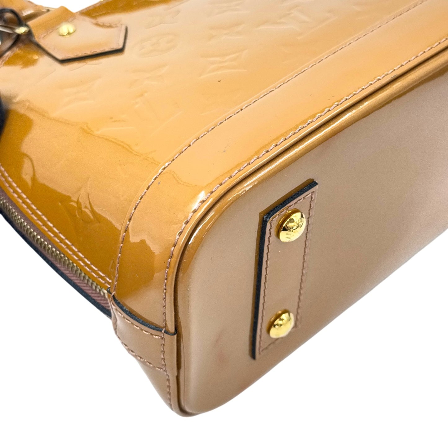 LOUIS VUITTON アルマBB モノグラム・ヴェルニ パテントレザー ベージュ 2WAYハンドバッグ M91585
