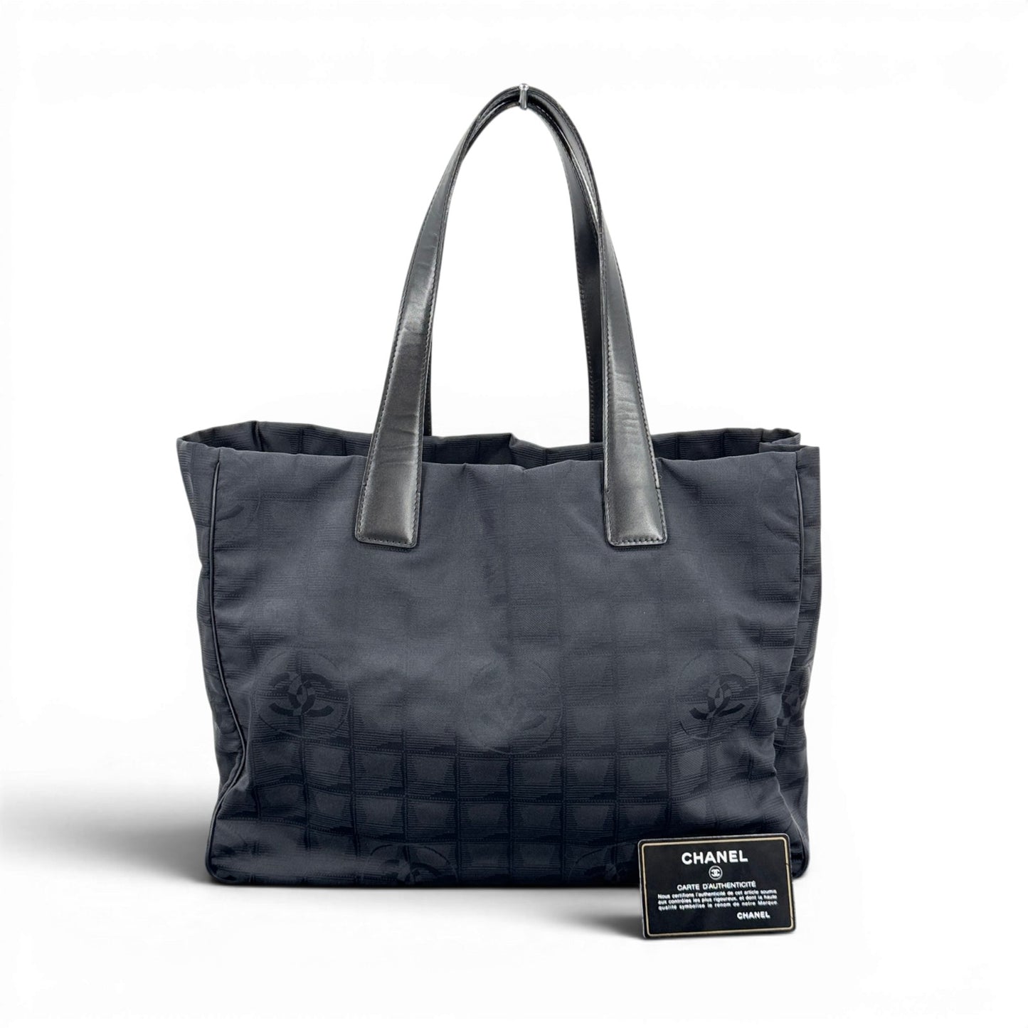 CHANEL ニュー トラベル ライン ナイロン ジャカード トート