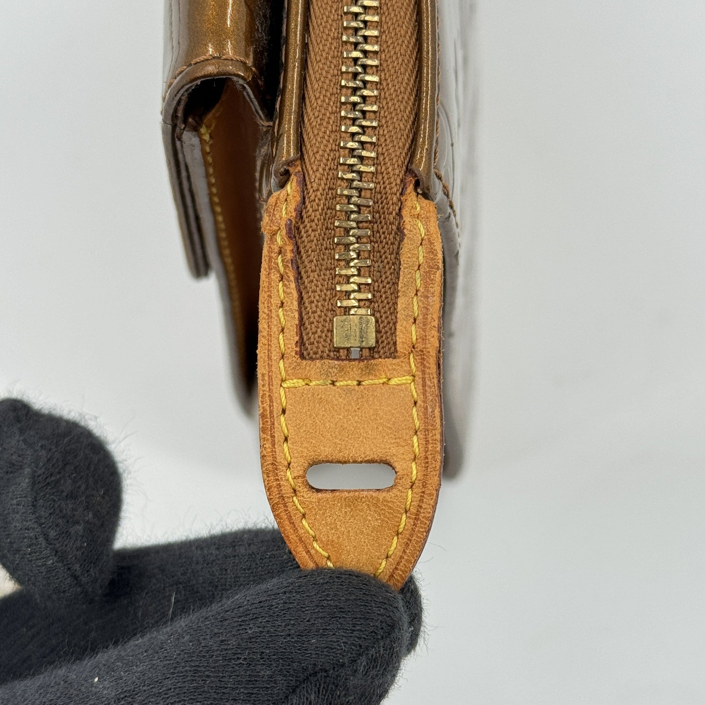 LOUIS VUITTON モノグラム・ヴェルニ モット・ブロンズ パテント ショルダー M51311
