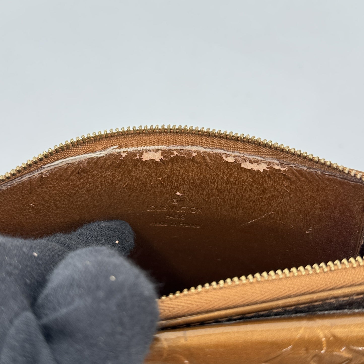 LOUIS VUITTON モノグラム・ヴェルニ モット・ブロンズ パテント ショルダー M51311
