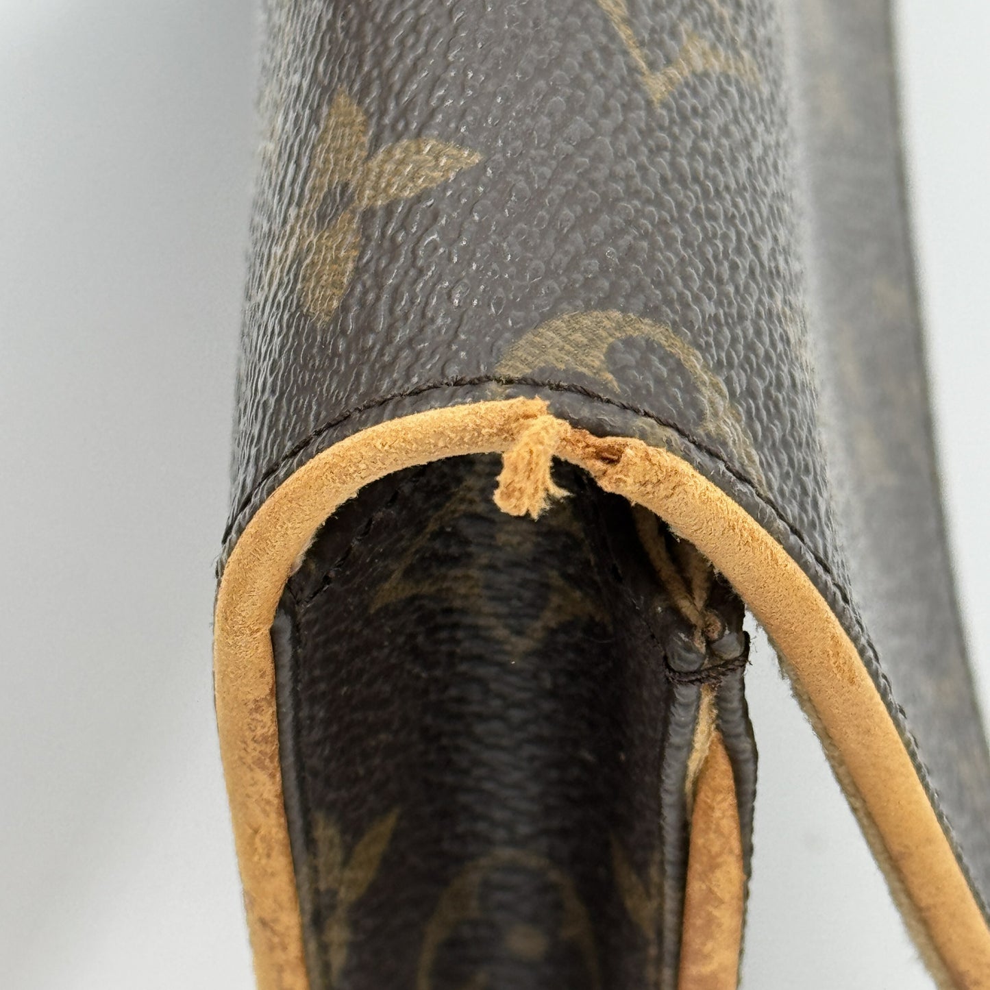 LOUIS VUITTON モノグラム ポシェットツインGM ショルダーバッグ M51852