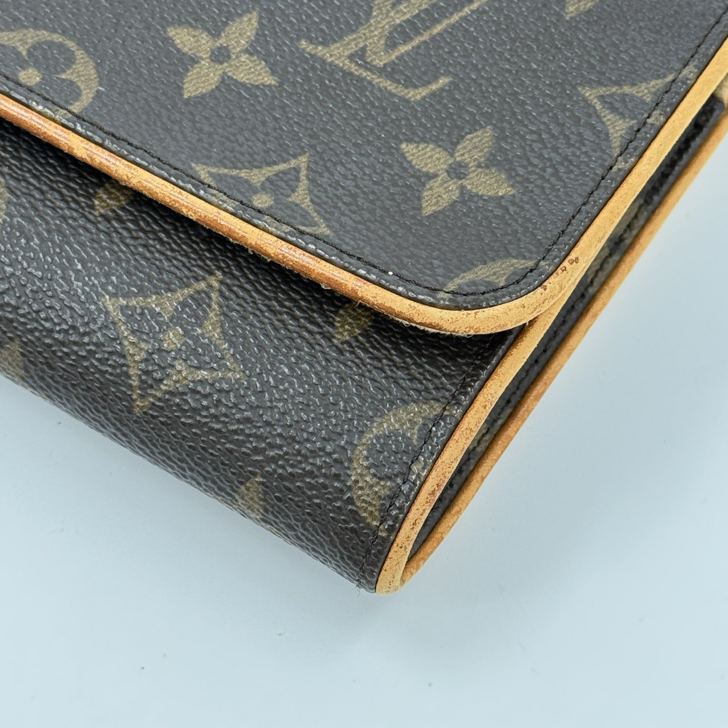 LOUIS VUITTON モノグラム ポシェットツインGM ショルダーバッグ M51852
